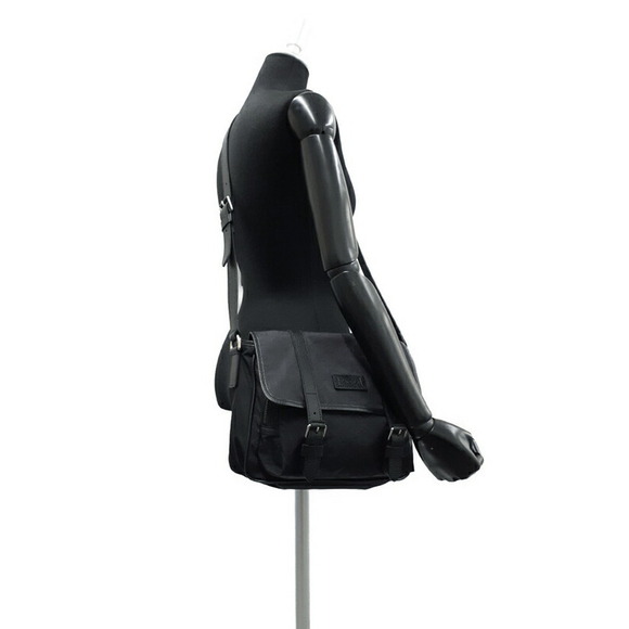 Gucci GG Nylon Messenger Bag Shoulder - Picture 9 of 9